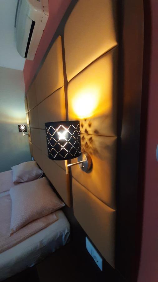 4 Asz Deluxe Apartman غيولا المظهر الخارجي الصورة