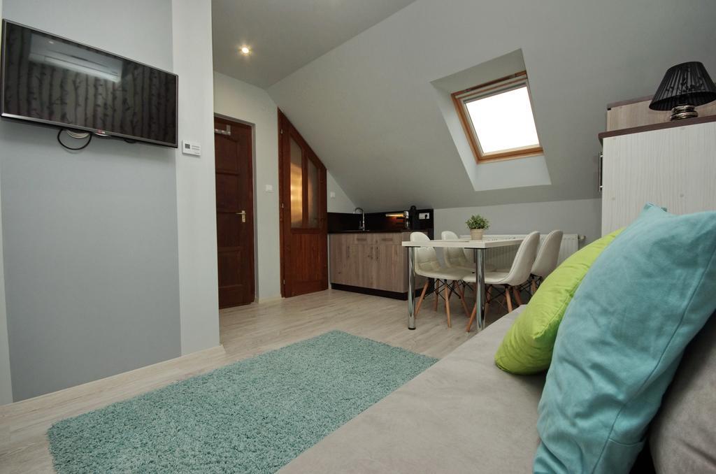 4 Asz Deluxe Apartman غيولا المظهر الخارجي الصورة